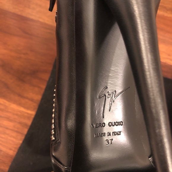 NWT! Giuseppe Zanotti Double-Buckle Biker Bootie - Picture 6 of 8